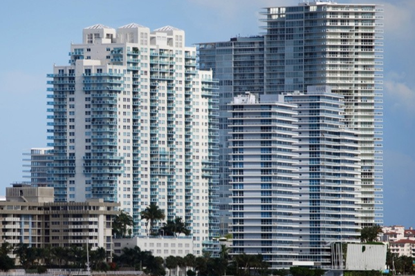 碳達(dá)峰碳中和：我國綠色建筑發(fā)展！(圖1)